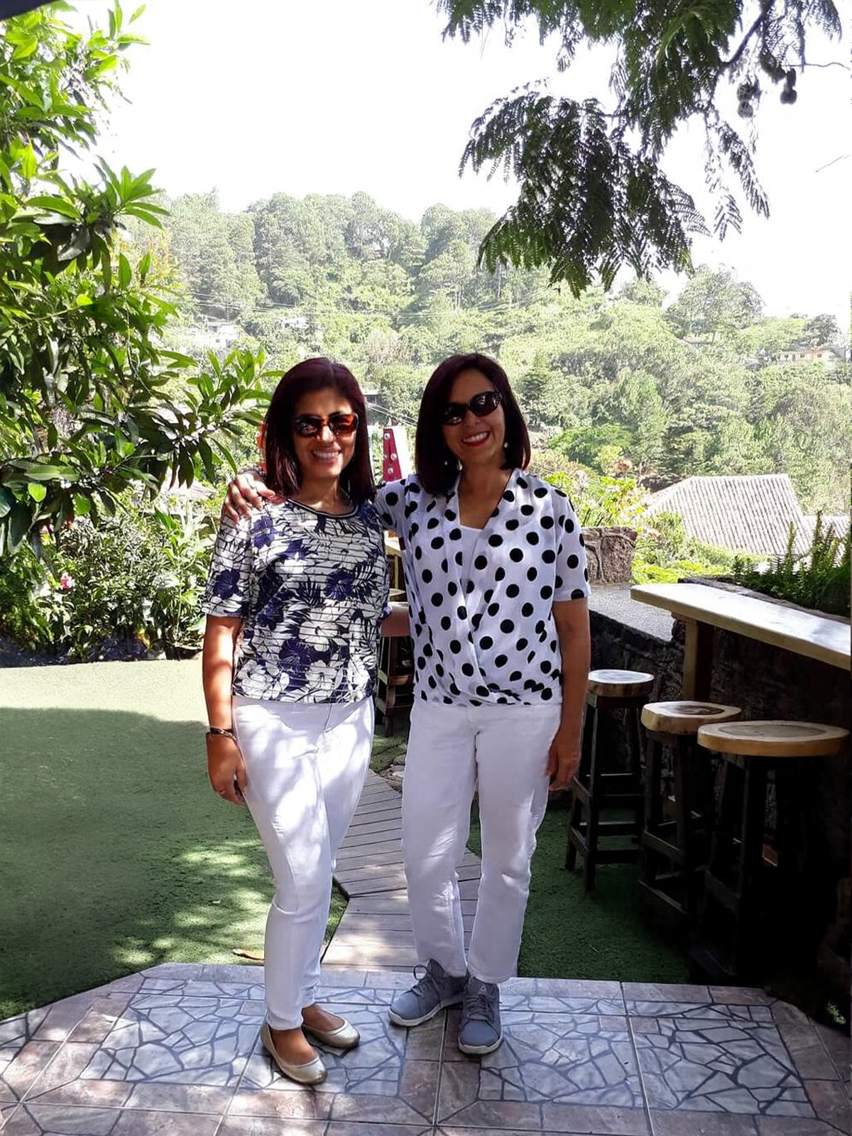 Tatiana y Katia, fundadoras de D'vine Connexions